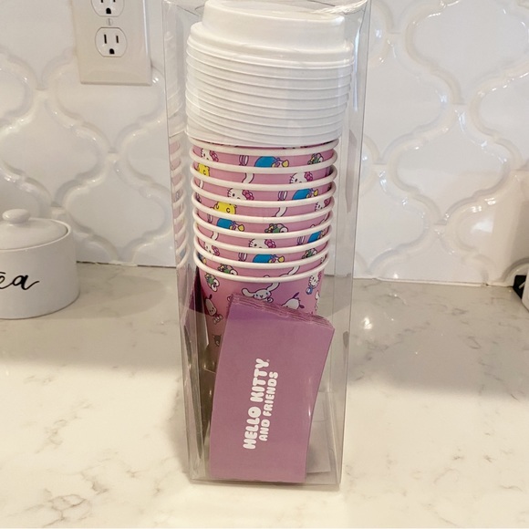 Hello Kitty & Friends 16 oz Coffee Cup Set - Picture 5 of 7